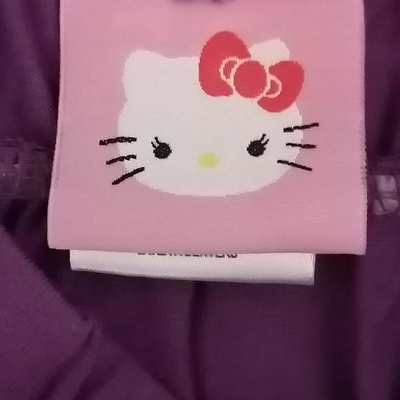🔥SALE🔥 Hello Kitty Sanrio 2 Piece Top and Skirt Set NWT Sizes 2T, 3T, 4T - Picture 4 of 8